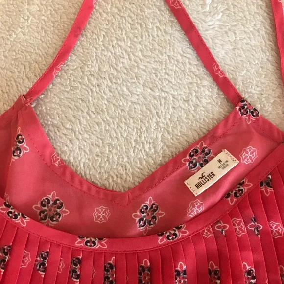 Hollister Crinkle Camisole Top - Size M - Picture 5 of 10